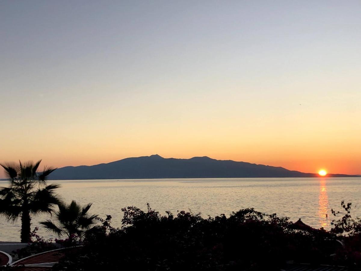 Sunset Apartment Saranda Bay Sarandë Exterior foto